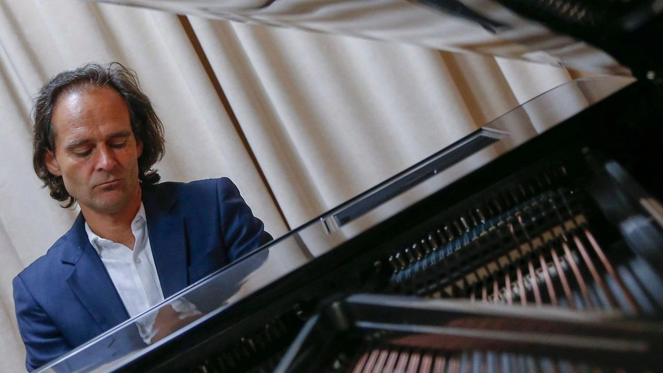 Koncertjegyek és csomagok